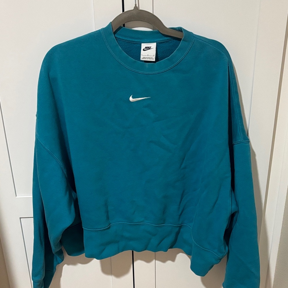 Nike Pullover - image 1